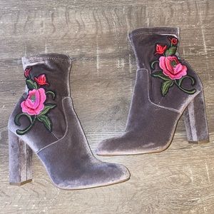Steve Madden Edition Booties Women’s Size 7.5